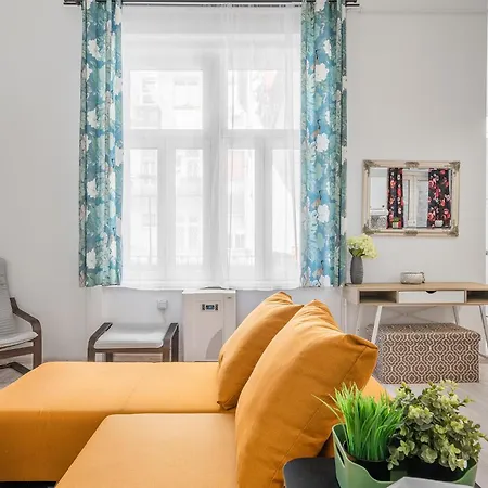 Visegradi * Budapešť